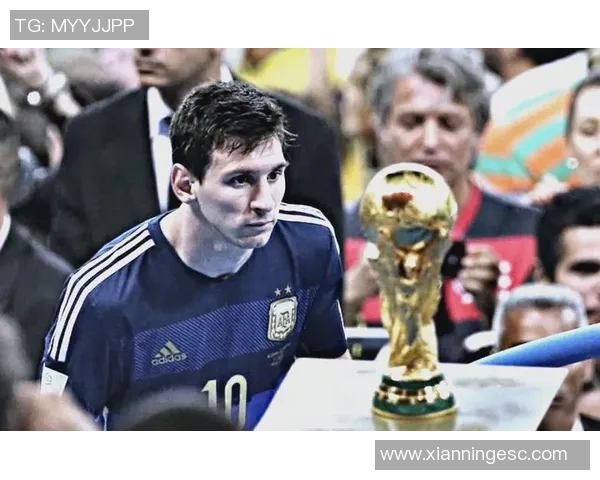 梅西的足球传奇之路：从阿根廷小子到世界巨星的辉煌历程